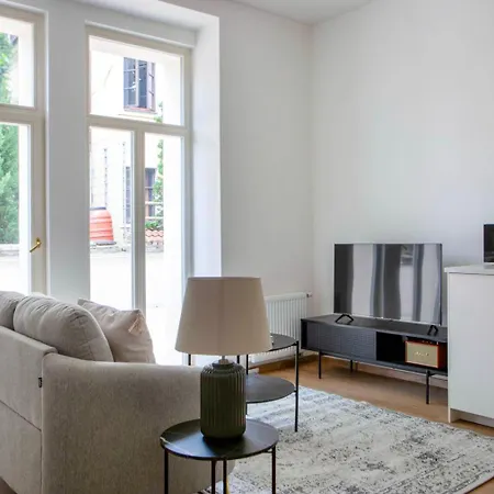 Rostovska Residence By Blueground Appartement