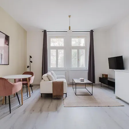 Rostovska Residence By Blueground Appartement
