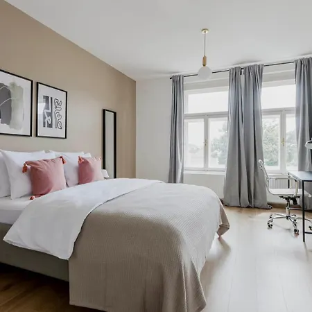 Rostovska By Blueground Apartment Prague