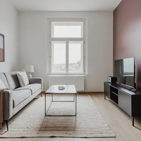 Apartment Rostovska By Blueground Prague