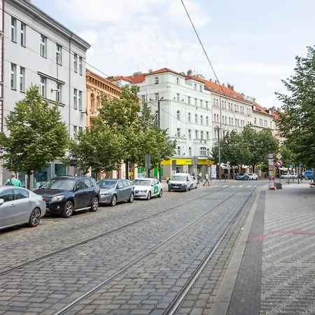 Blueground Vrsovice Residence * Praga
